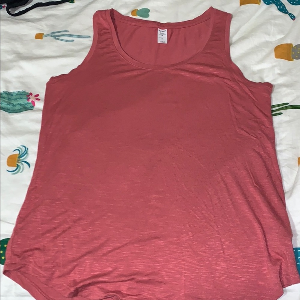 Pink tank top